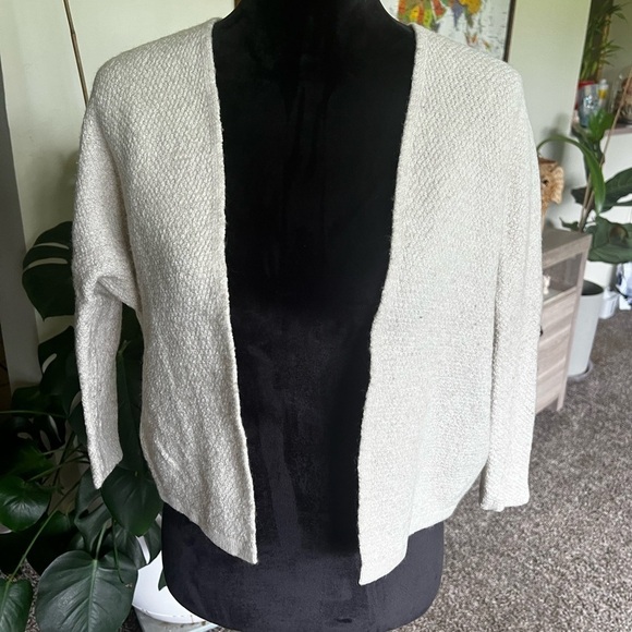 Brandy Melville Sweaters - Brandy Melville Cream Open Cardigan